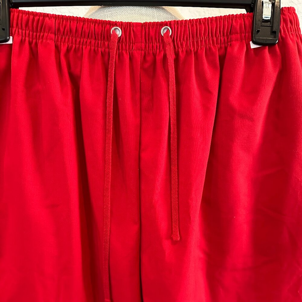KAREN SCOTT SPORT Red Short Capri's - Picture 5 of 6